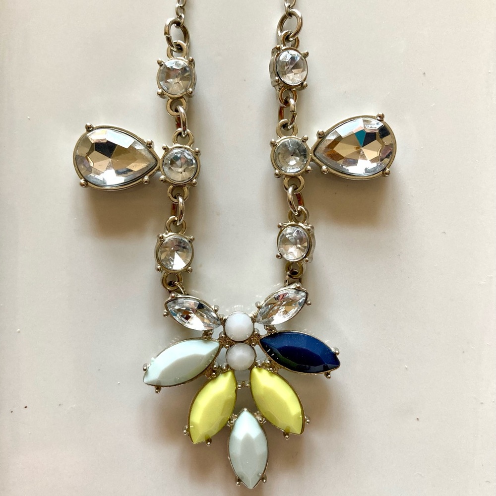 Necklace - Picture 2 of 9